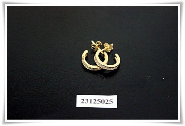 Mini Argola em Micro Zircone